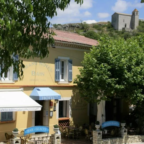 Logis Grand Hotel Bain, hotel sa La Martre