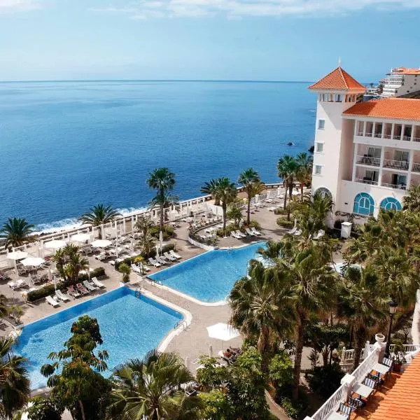 Hotel Riu Madeira - All Inclusive，卡尼索的飯店