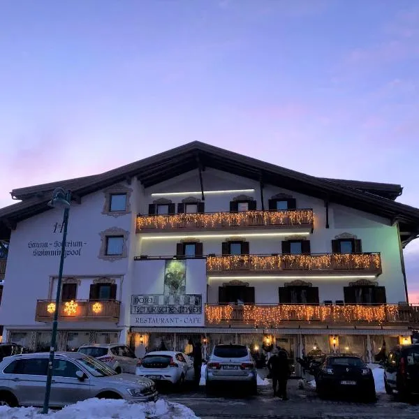 Hotel Tschurtschenthaler, hotel di Dobbiaco