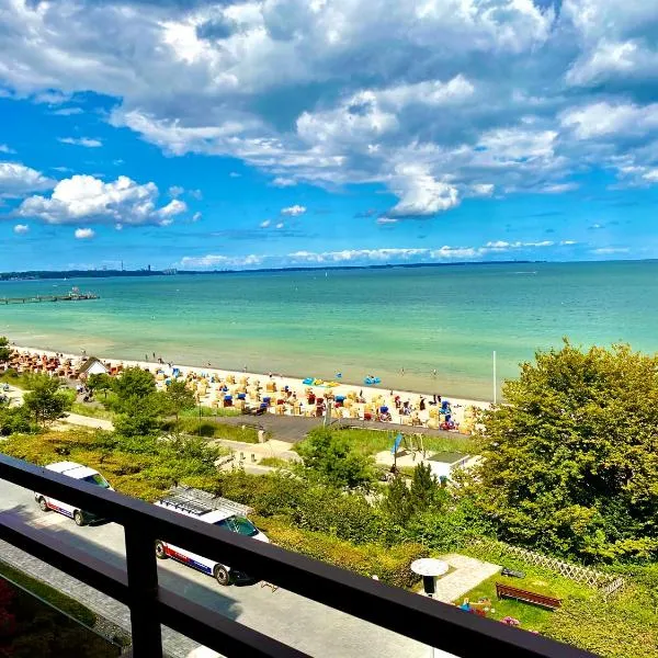 Studio mit Panorama-Meerblick und direkter Strandlage in Scharbeutz: Scharbeutz şehrinde bir otel