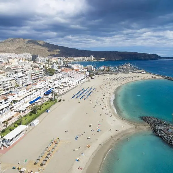 Pensión Playa, hotelli kohteessa Los Cristianos