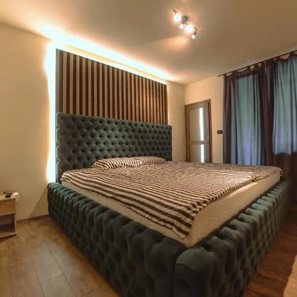 Loft Apartman Menhetn, готель у місті Шабац