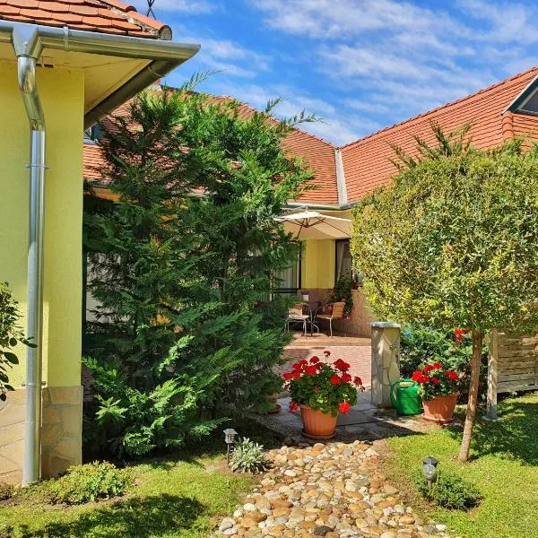 Gardenia Apartman, hotel din Esztergom