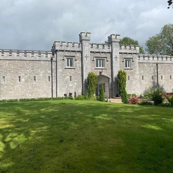 Markree Courtyard, hótel í Sligo