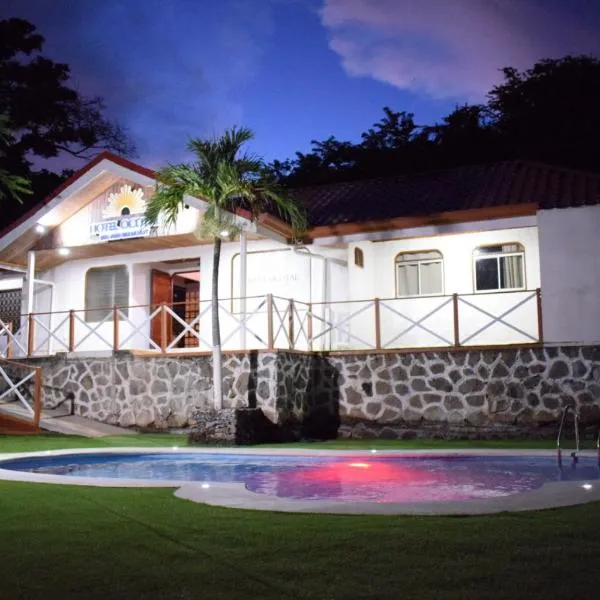 Hotel Ocotal Bed & Breakfast, hotelli kohteessa Coco