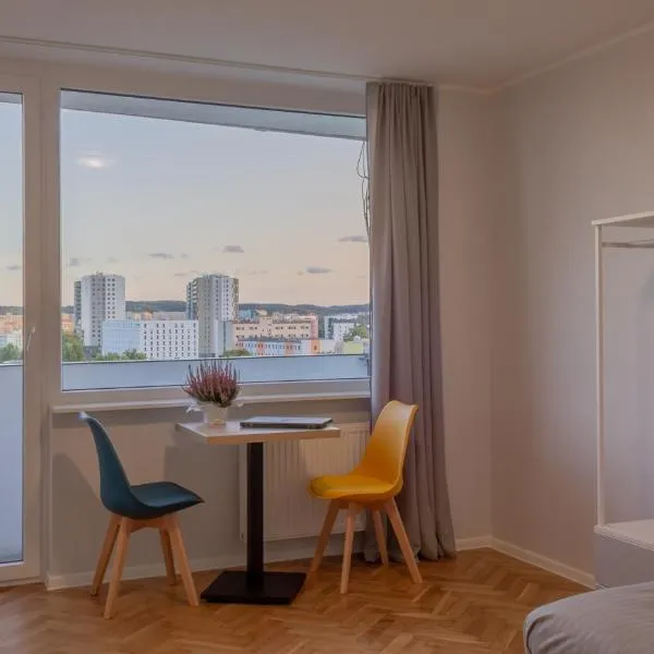 INITIUM rooms - Pokoje na wynajem - Obrońców Wybrzeża 4D, hotel v Gdansku