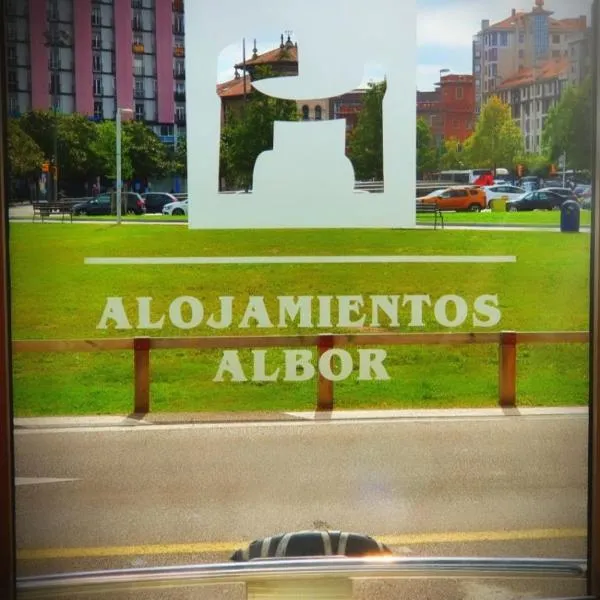 Alojamientos ALBOR I, hotel v mestu Gijón