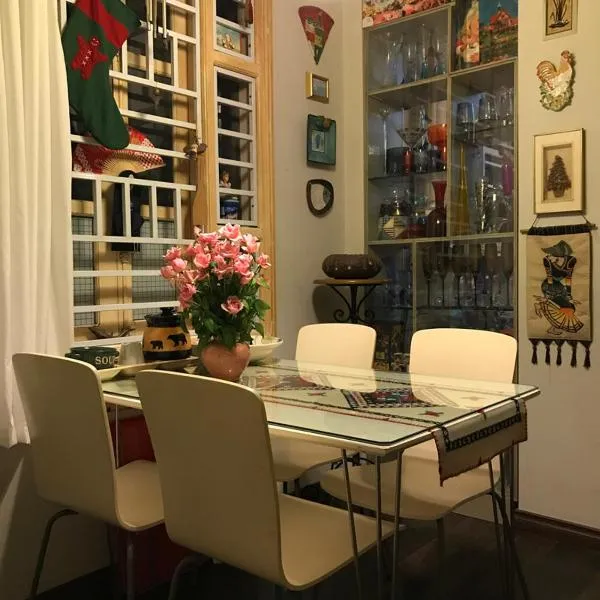 Tonkin Homestay, מלון Hanoi