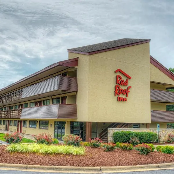 Red Roof Inn Chapel Hill - UNC, hotelli kohteessa Chapel Hill