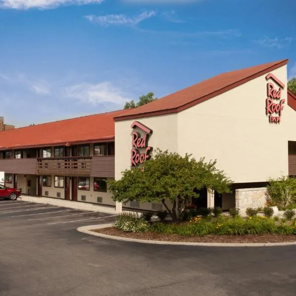 Red Roof Inn Detroit - Dearborn-Greenfield Village, hotel di Dearborn