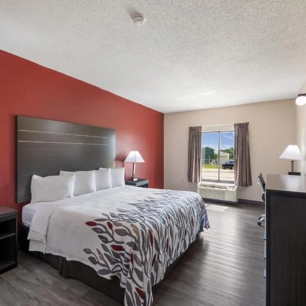 Red Roof Inn & Suites Austin East - Manor, hotel u gradu Ostin