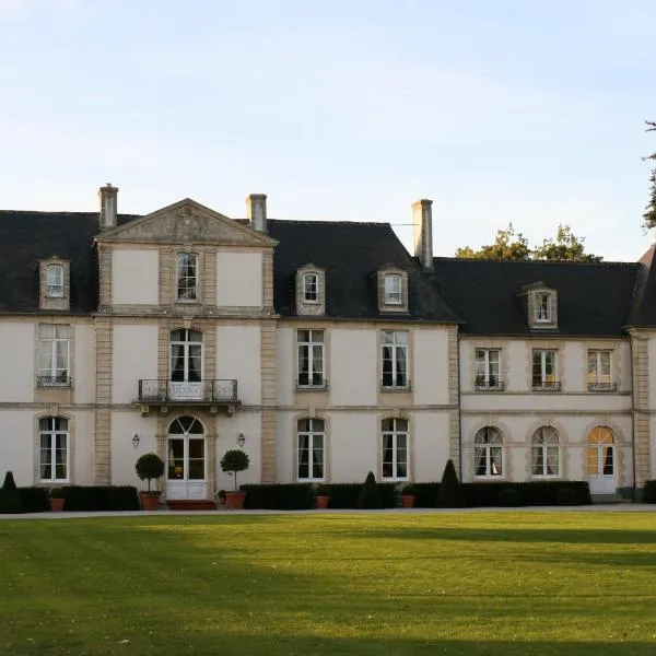 Grand Hôtel "Château de Sully" - Piscine & Spa, hotel v mestu Colleville-sur-Mer