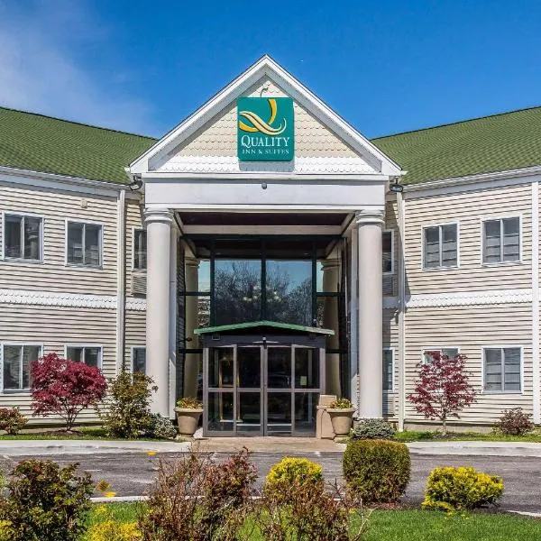 Quality Inn & Suites Middletown - Newport, ξενοδοχείο σε Μίντλταουν