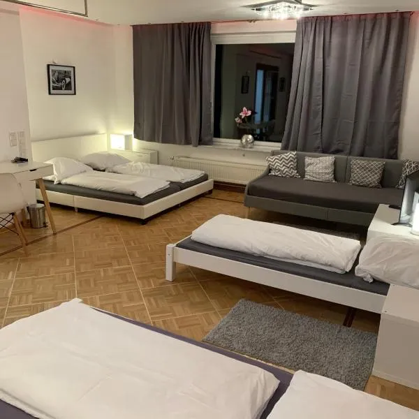 Viesnīca AschaffApartment 4 Schlafzimmer bis 10 Personen bei Aschaffenburg pilsētā Hesbaha