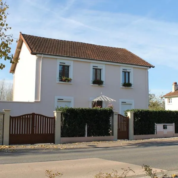 Les Géraniums, hotel u gradu Cosne Cours sur Loire