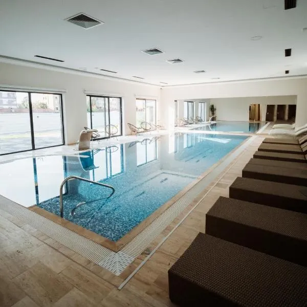 Hotel Barcode Wellness & Spa, hotel v mestu Sombor