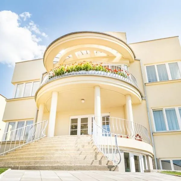 Vila EVA, hotel a Luhačovice