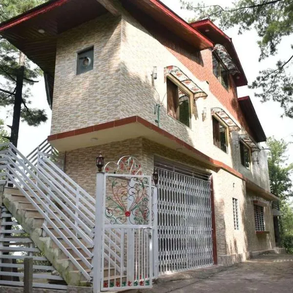 Murree में, होटल Janjua lodges Murree