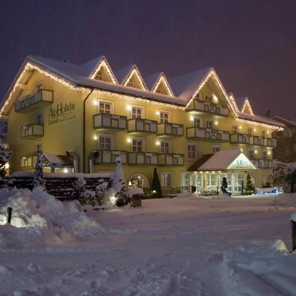 Alpholiday Dolomiti Wellness & Family Hotel，位于迪马罗的酒店