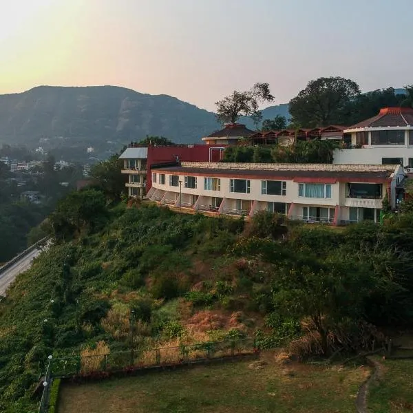 The Dukes Retreat Khandala, מלון בKhandāla