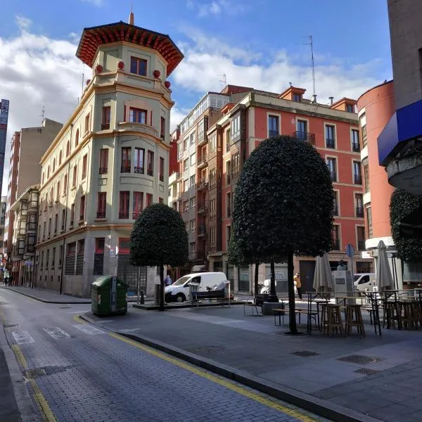 Hostel GoodHouse Gijón, hotel v mestu Gijón