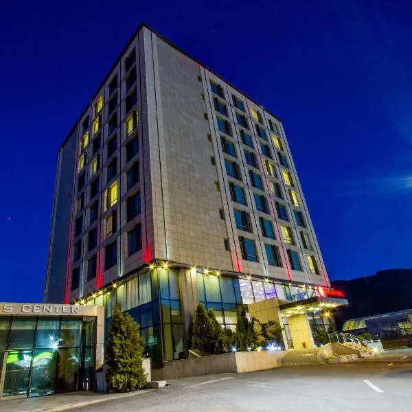 Hotel HP Tower One Brasov، فندق في براشوف