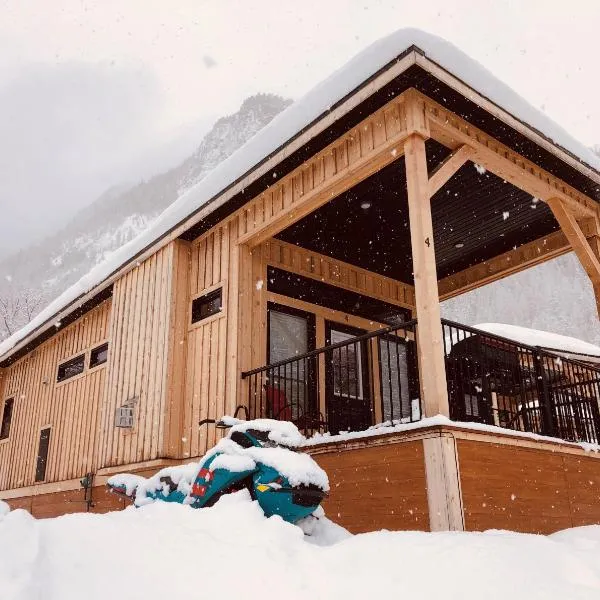 Boulder Mountain Resort: Revelstoke bir otel