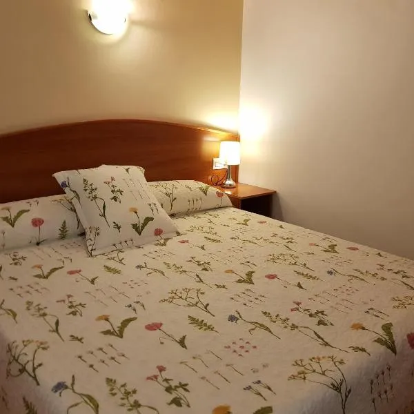 Hostal Mary -Only Adults 21 and up, hotel din Tossa de Mar