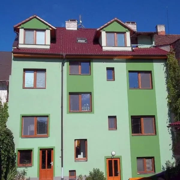 Penzion Apartmány Zlín, hotelli kohteessa Zlín