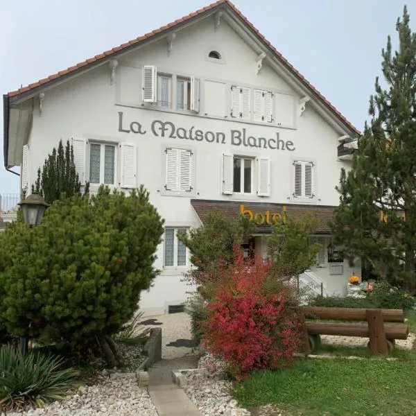 Hôtel Maison Blanche, hotel a Yverdon-les-Bains