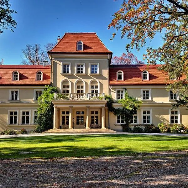 Dwór Sieraków, hotel vo Wieliczke