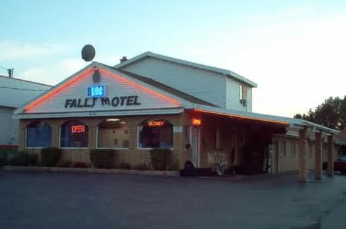 Blue Falls Motel, hôtel à Niagara Falls