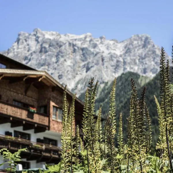 Hotel Tirolerhof - Familotel Zugspitze, hotel em Ehrwald