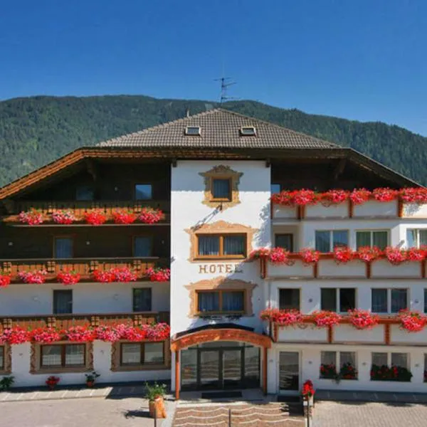 Hotel Kronplatzer Hof, hotel in Rasun di Sopra (Rasen - Antholz)