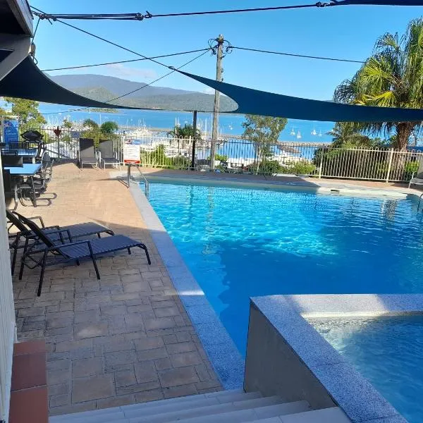 Airlie Apartments, hotelli kohteessa Airlie Beach