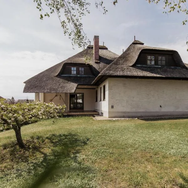 Ferienhaus Schilfvilla, hotel din Mörbisch am See