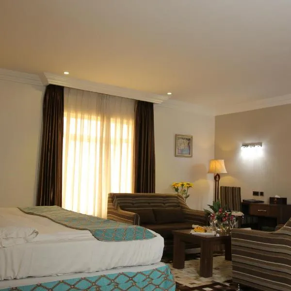 Grand Pela Hotel & Suites: Abuja'da bir otel