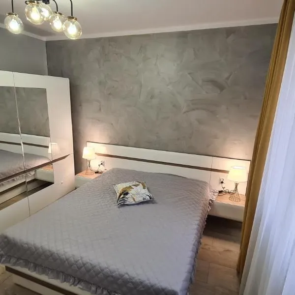 Apartament DeLuxe 3, hotel en Oświęcim