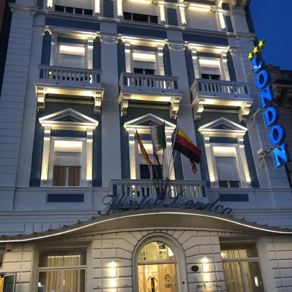 Hotel London, hotel sa Viareggio