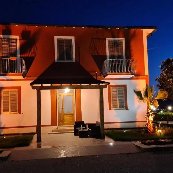 Agriturismo il Casale โรงแรมในปอนเต กาเลเรีย