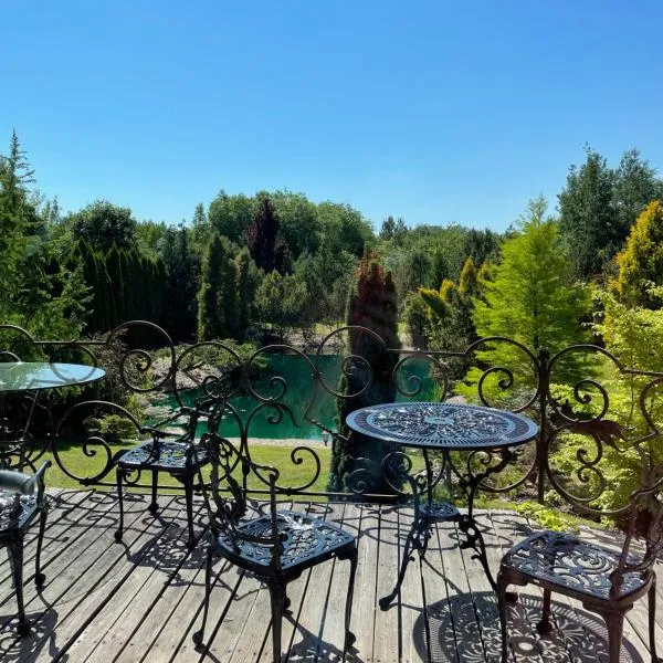 Pool Villa with japanese garden, hotel v destinaci Kaunas