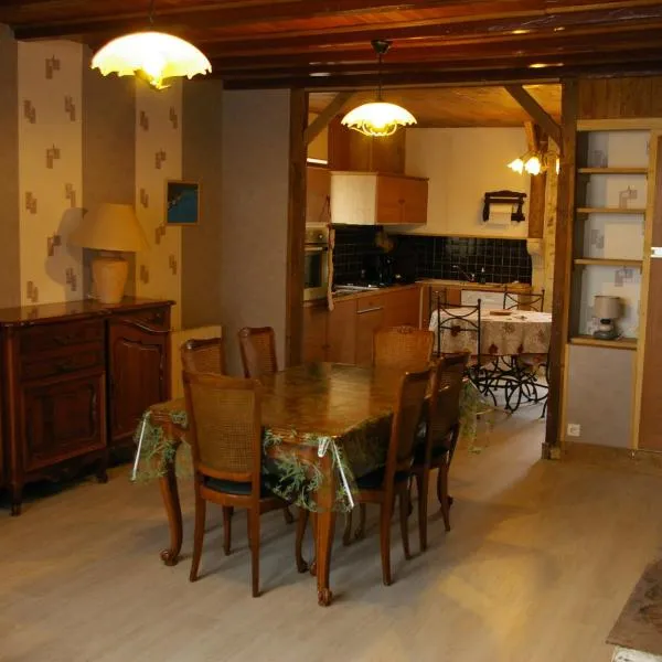 Gite au Chalet, Hotel in Juvancourt