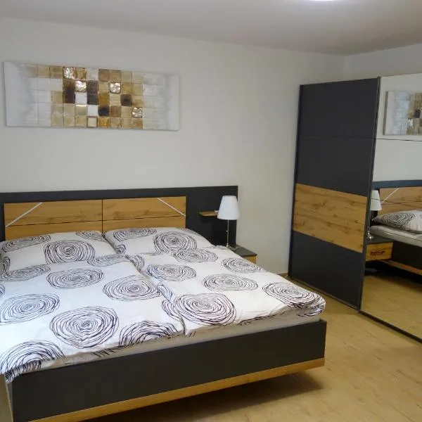 Apartmány pod Soláněm, hotel i Karolinka