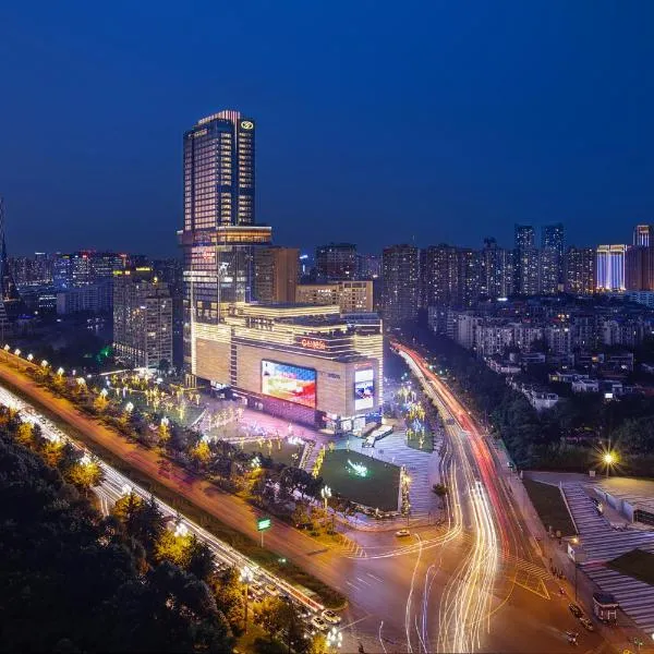 Grand Bay Hotel Chengdu, отель в Чэнду