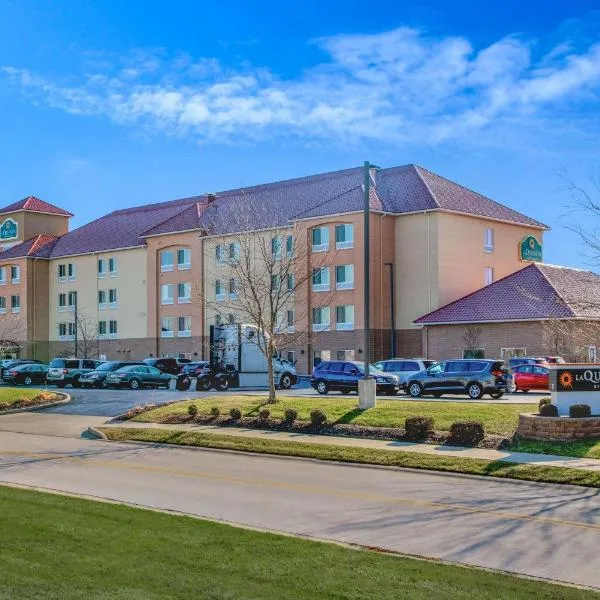 La Quinta by Wyndham Indianapolis Airport Plainfield, hotel di Indianapolis International Airport