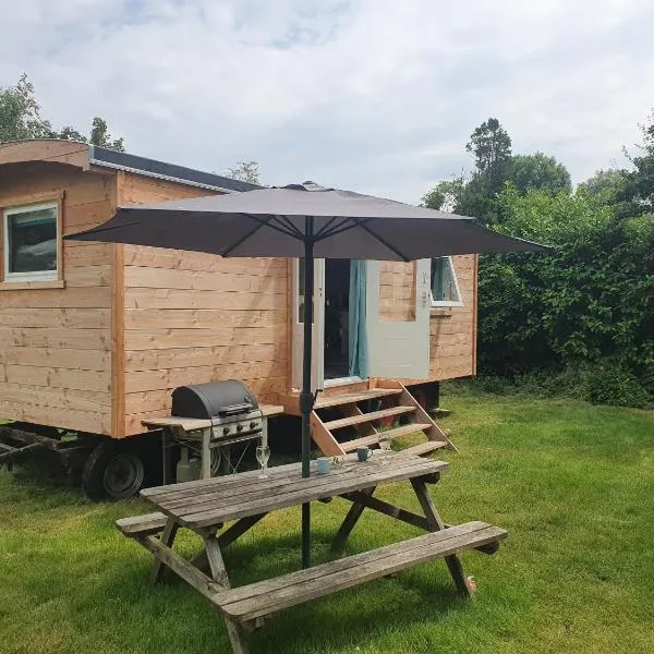 Viesnīca Tiny house op wielen Friesland pilsētā Vorkuma