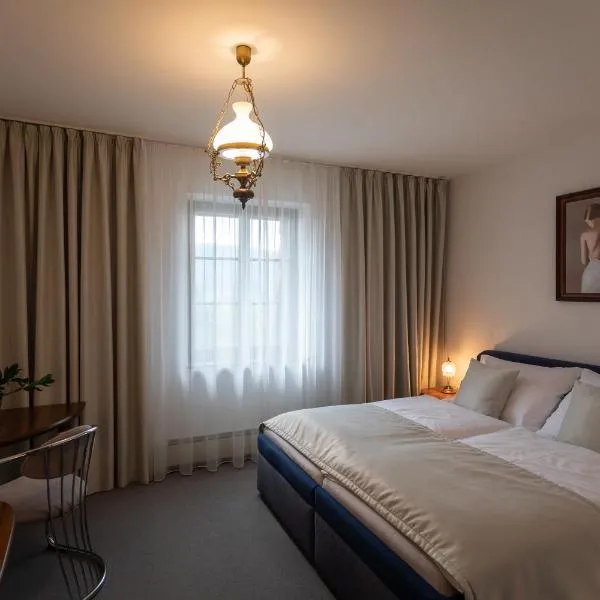 Hotel Zámeček Pod Hradem Starý Jičín 111, hótel í Suchdol nad Odrou