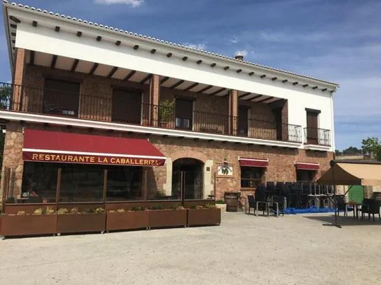 Hostal La Caballeriza, hotel em Cáceres