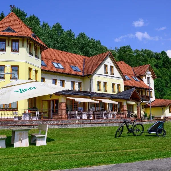 Hotel Julianin dvor, hotel in Habovka