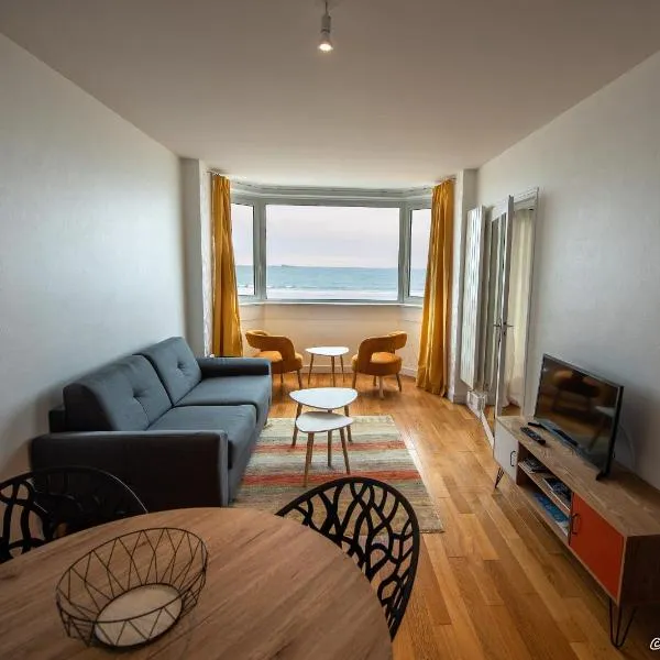 Saint Malo में, होटल APPARTEMENT PLEINE VUE MER 34 Ch. du Sillon Saint-Malo Plage